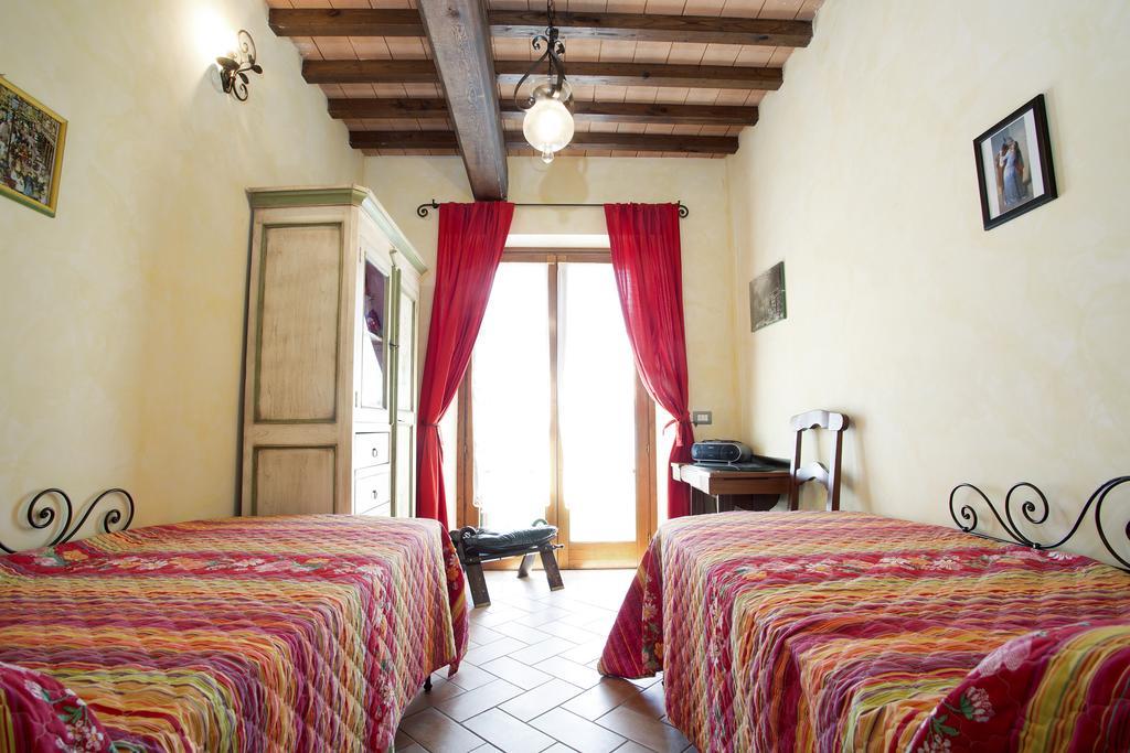 Casa Sandro A Podere Pascianella Villa Castelmuzio Rum bild